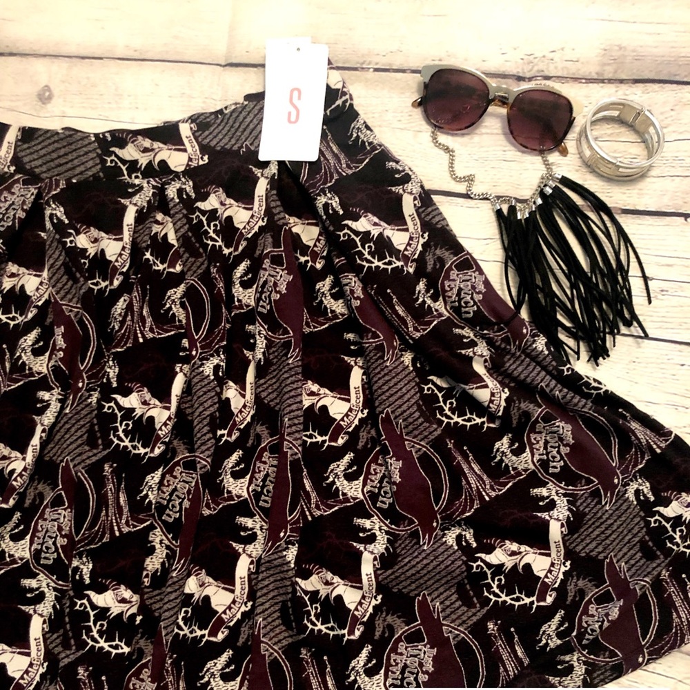 Madison pleated skirt with pockets Disney